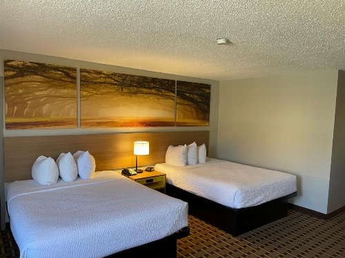 Days Inn by Wyndham Fayetteville-South/I-95 Exit 49 image 12