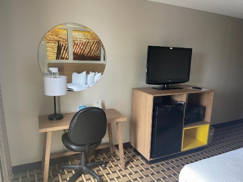 Days Inn by Wyndham Fayetteville-South/I-95 Exit 49 image 16