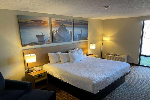 Days Inn by Wyndham Fayetteville-South/I-95 Exit 49 image 33