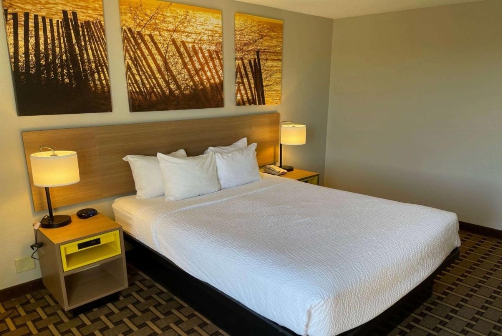 Days Inn by Wyndham Fayetteville-South/I-95 Exit 49 Image 34