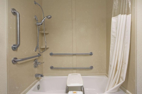 Days Inn by Wyndham Fayetteville-South/I-95 Exit 49 image 37