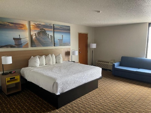 Days Inn by Wyndham Fayetteville-South/I-95 Exit 49 image 7